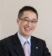 スタッフ 郡司 洋一